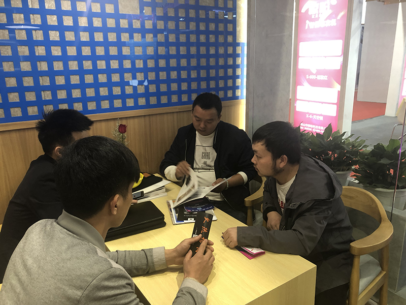 海創集成墻面加盟.jpg